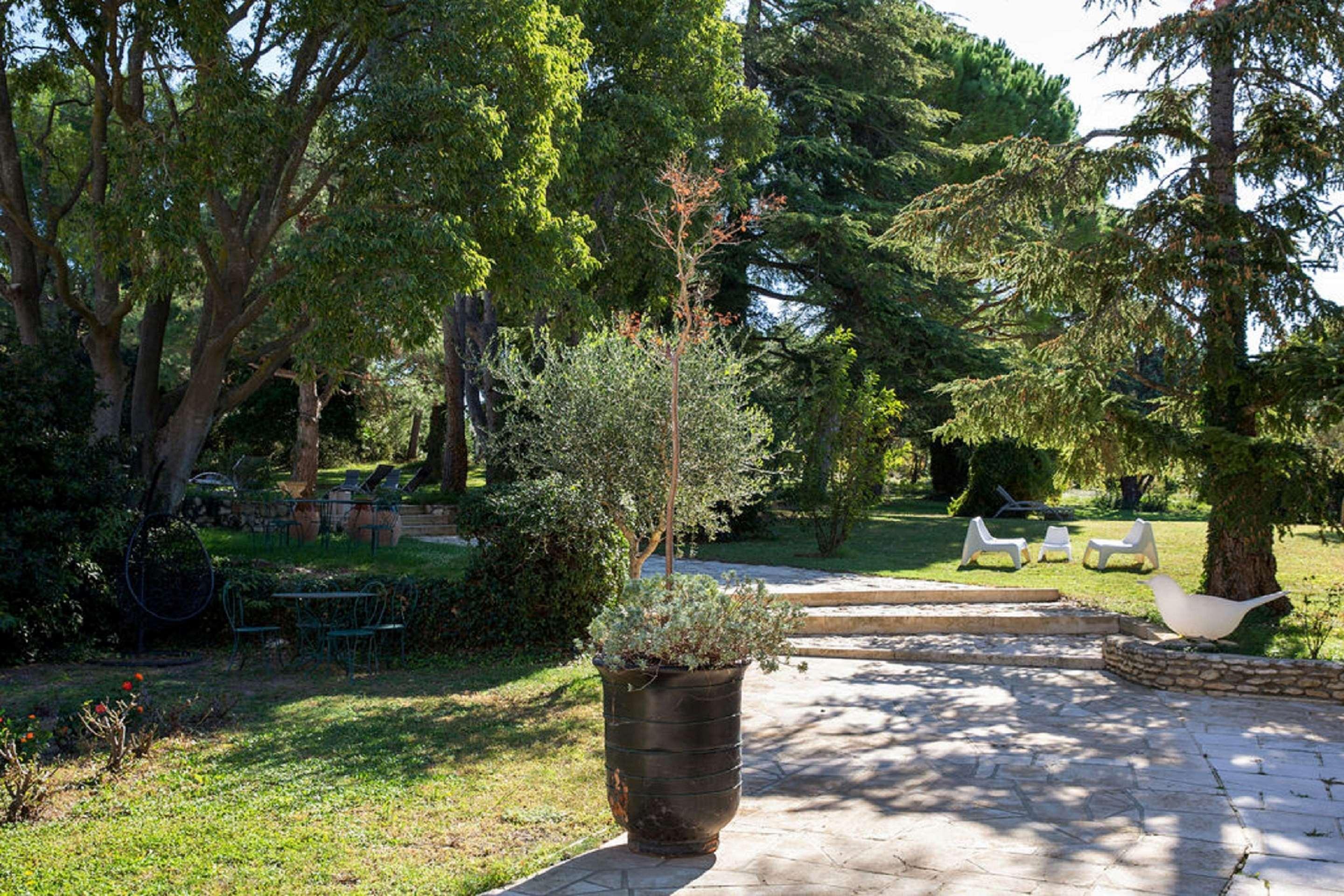 Best Western Le Val Majour Fontvieille Exteriér fotografie