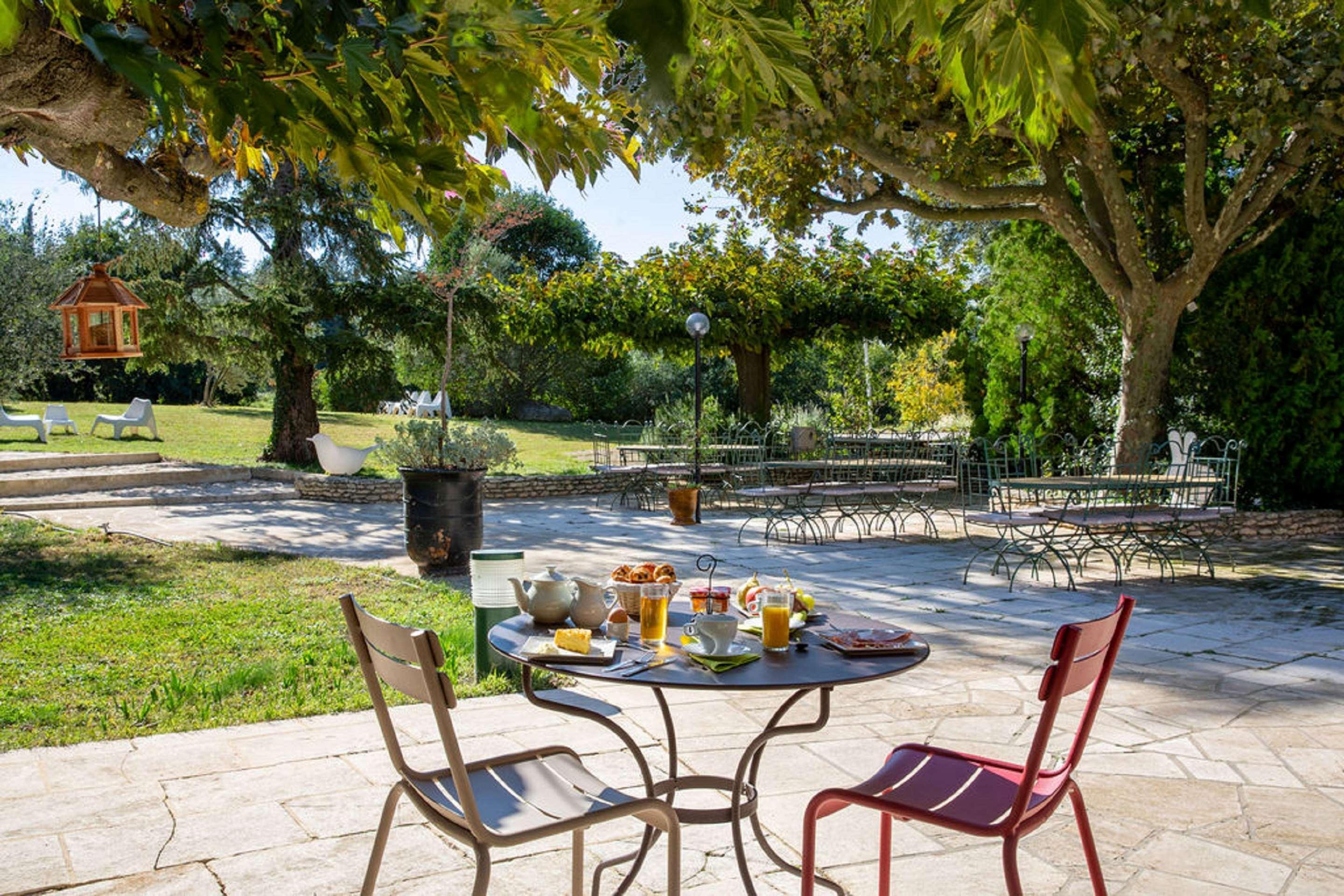 Best Western Le Val Majour Fontvieille Exteriér fotografie