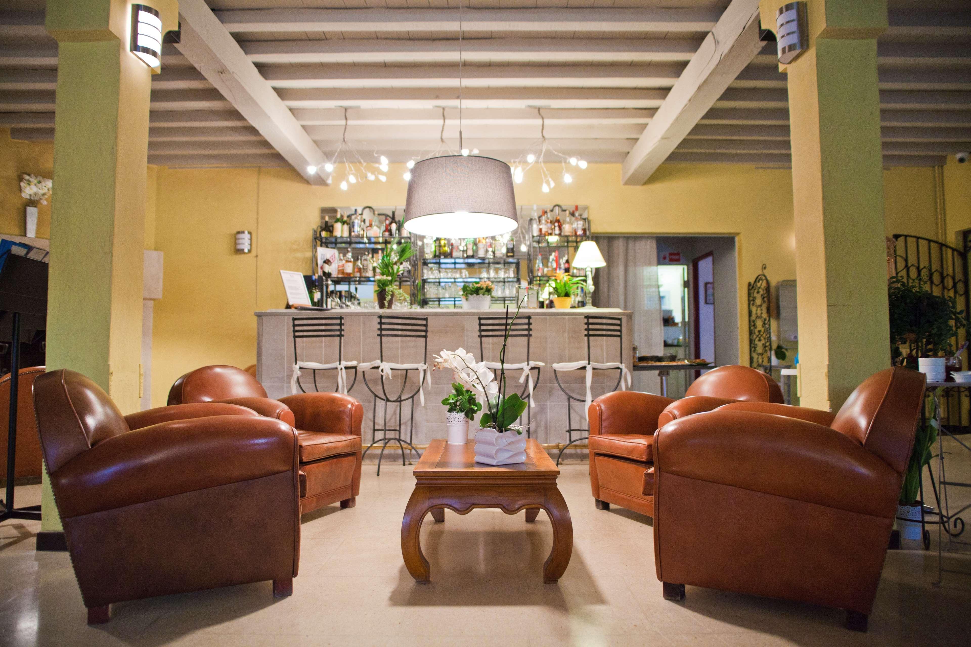 Best Western Le Val Majour Fontvieille Exteriér fotografie