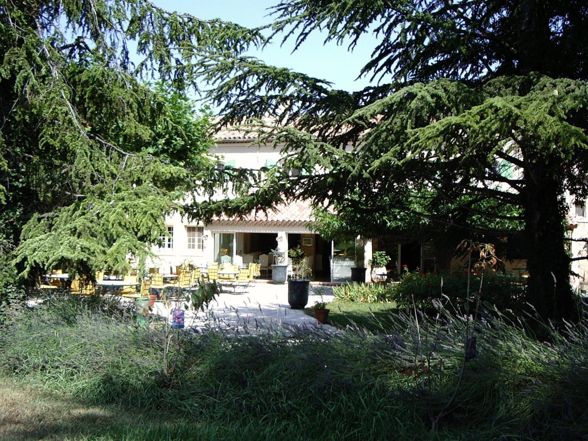 Best Western Le Val Majour Fontvieille Exteriér fotografie